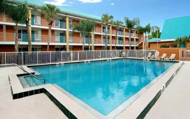 photo 3 of Quality Inn North