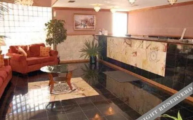 photo 2 of Quality Inn North Raleigh