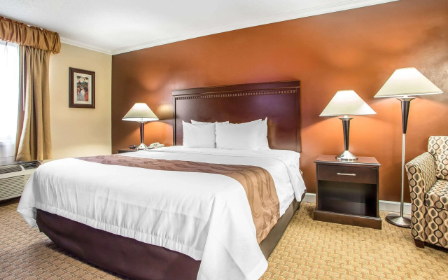 photo 4 of Quality Inn O'Hare Airport