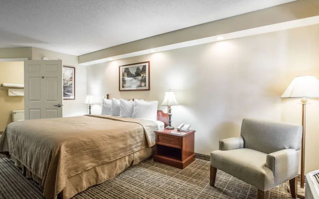 photo 3 of Quality Inn Oxford Anniston I-20