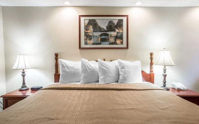 photo 4 of Quality Inn Oxford Anniston I-20