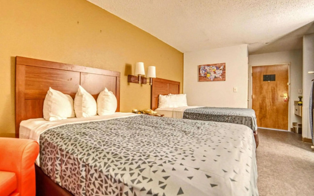 photo 3 of Americas Best Value Inn Raleigh Hotel