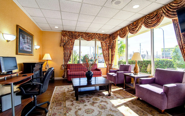 photo 2 of Quality Inn St George I-95