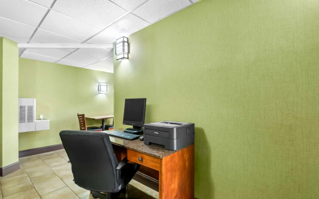 photo 3 of Quality Inn Selma - Smithfield