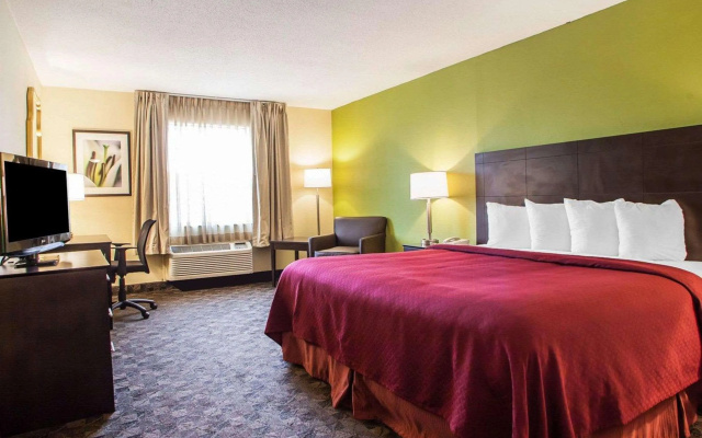 photo 3 of Quality Inn Saint Louis Airport