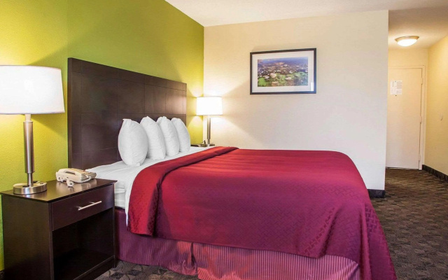 photo 5 of Quality Inn Saint Louis Airport