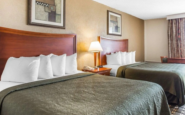 photo 5 of Quail Inn & Suites
