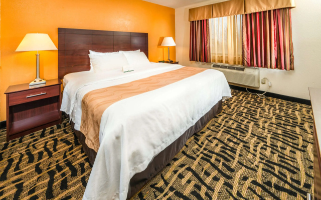 photo 4 of Quality Inn & Suites Danville East
