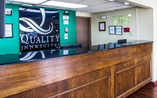photo 2 of Quality Inn & Suites Franklin