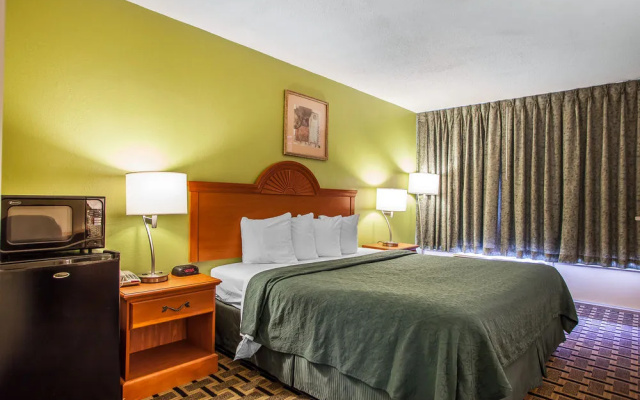 photo 4 of Quality Inn & Suites Franklin