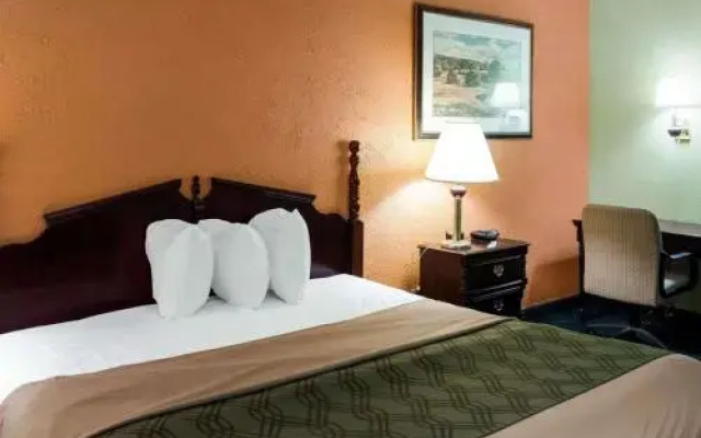photo 2 of Quality Inn & Suites