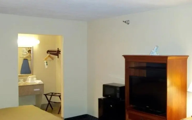 photo 3 of Quality Inn & Suites