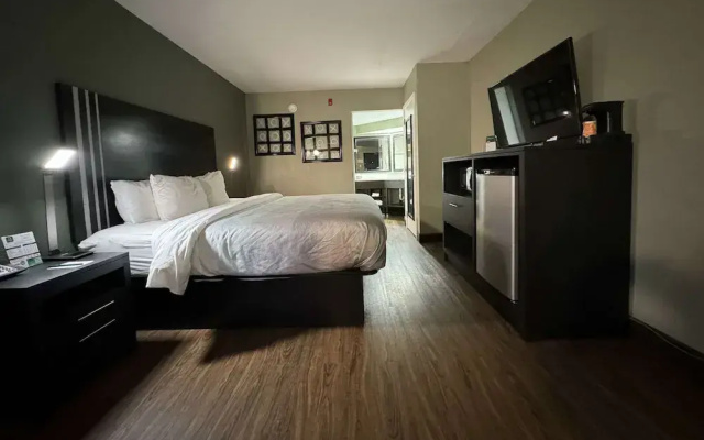 photo 4 of Quality Inn & Suites