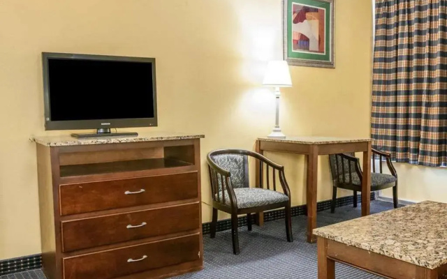photo 3 of Quality Inn & Suites