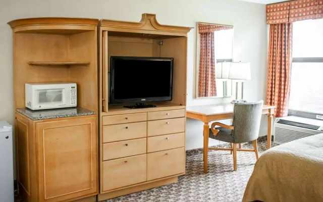 photo 4 of Quality Inn & Suites