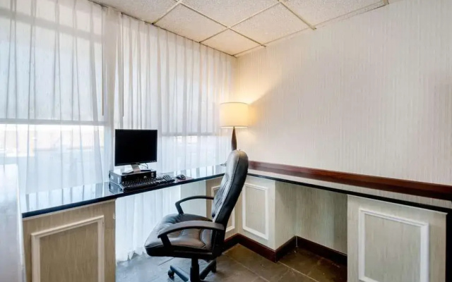 photo 2 of Quality Inn & Suites