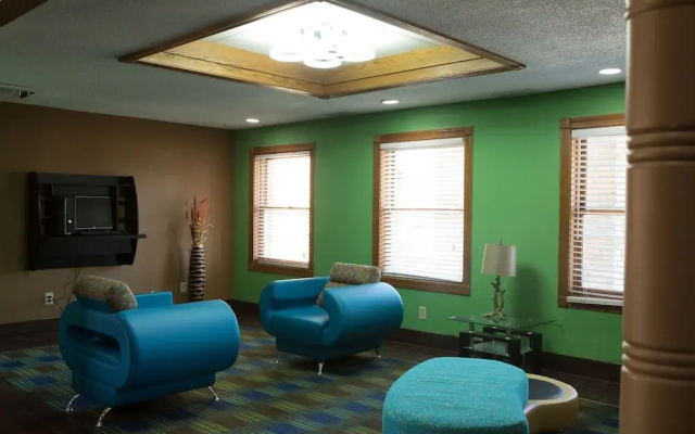 photo 2 of Quality Inn & Suites Bedford West