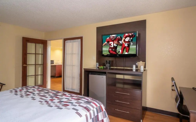 photo 3 of Quality Inn and Suites Airport