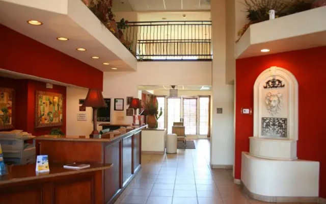 photo 2 of Quality Inn & Suites At Talavi