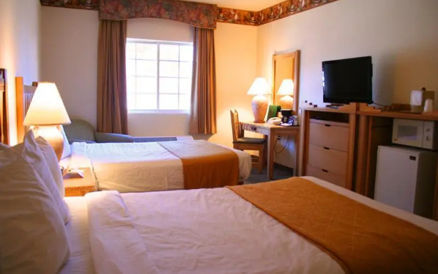 photo 3 of Quality Inn & Suites At Talavi