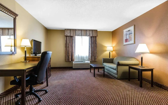 photo 3 of Quality Inn & Suites Bloomington