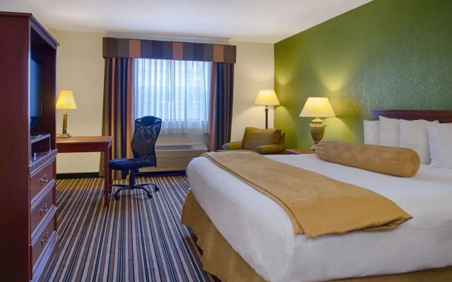 photo 2 of Quality Inn & Suites Columbia I-70