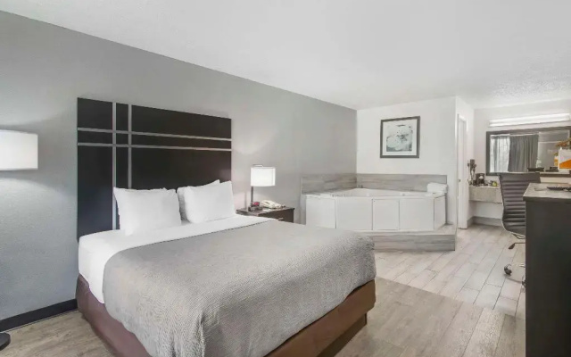 photo 4 of Quality Inn & Suites