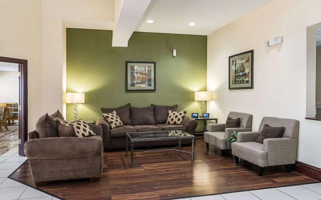 photo 2 of Quality Inn & Suites