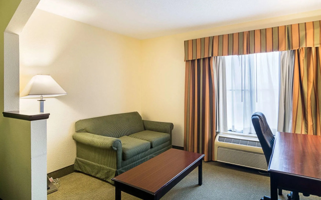 photo 4 of Quality Inn & Suites