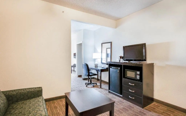 photo 5 of Quality Inn And Suites