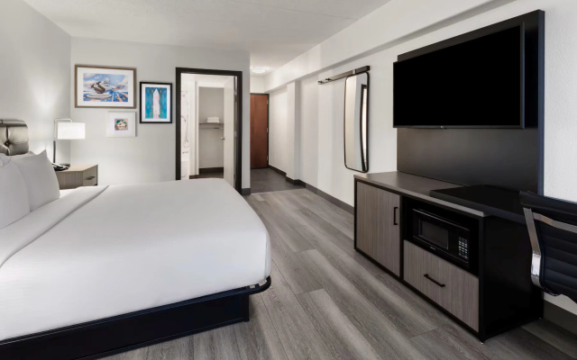 photo 5 of Holiday Inn Express And Suites Washington Dc Noma by IHG
