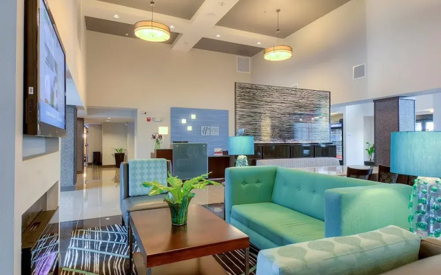 photo 2 of Quality Inn & Suites North- Legoland Area