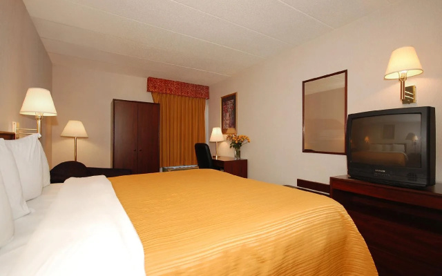 photo 5 of Best Western O'Hare/Elk Grove Hotel