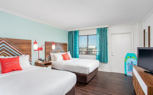 photo 4 of Quality Inn & Suites Port Canaveral Area (ex. Comfort Inn And Suites Port Canaveral Area)