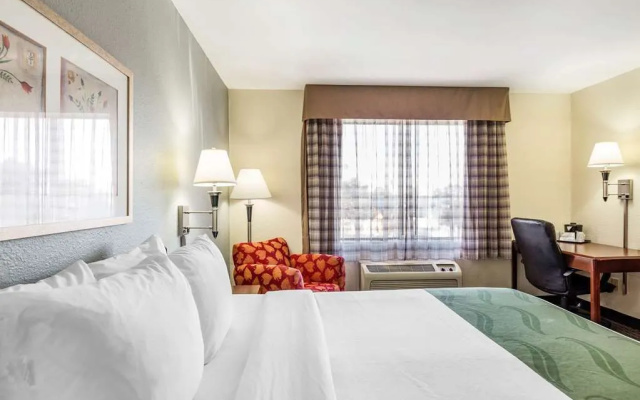 photo 2 of Holiday Inn Spartanburg Northwest