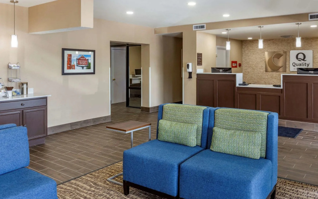 photo 2 of Quality Inn & Suites Spring Lake - Fayetteville Near Fort Liberty