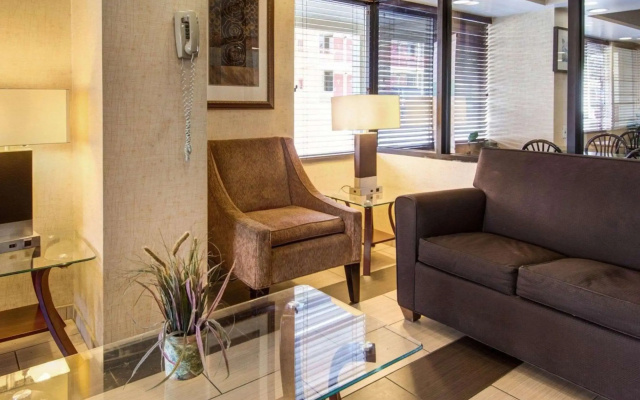 photo 4 of Quality Inn Takoma Park