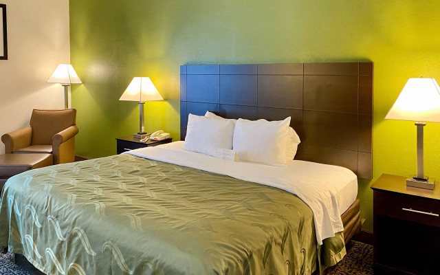 photo 5 of Quality Inn Union US Hwy 176