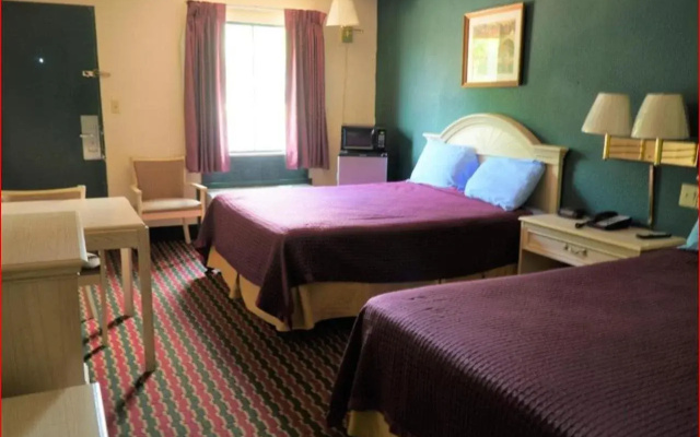 photo 2 of Quality Quarters Inn