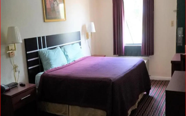 photo 3 of Quality Quarters Inn