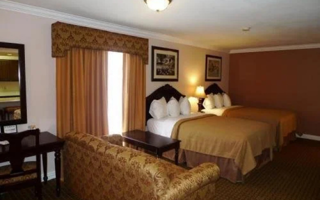 photo 4 of Quality Suites Anaheim Stadium