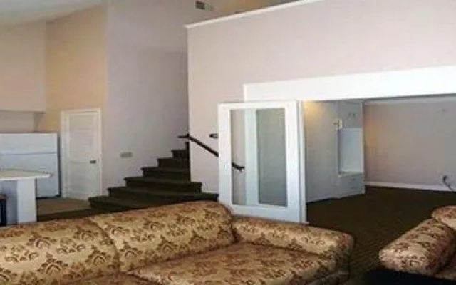 photo 5 of Quality Suites Anaheim Stadium