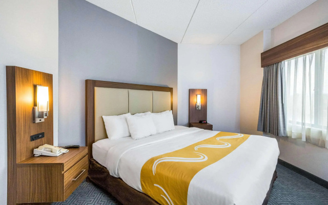 photo 3 of Quality Suites Lansing West