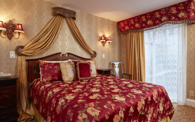 photo 3 of Queen Anne Hotel