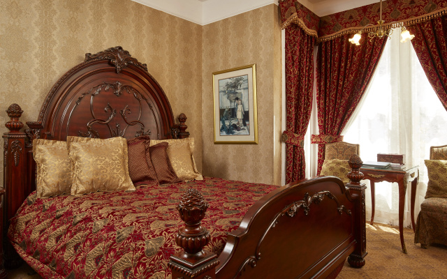 photo 4 of Queen Anne Hotel