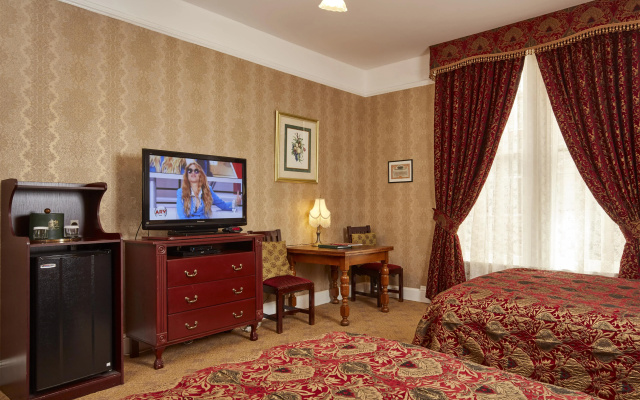 photo 5 of Queen Anne Hotel