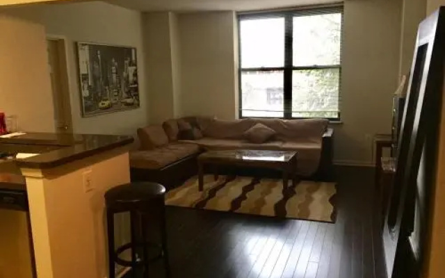 photo 2 of Queen Bdr with private bath 10 min to Manhattan