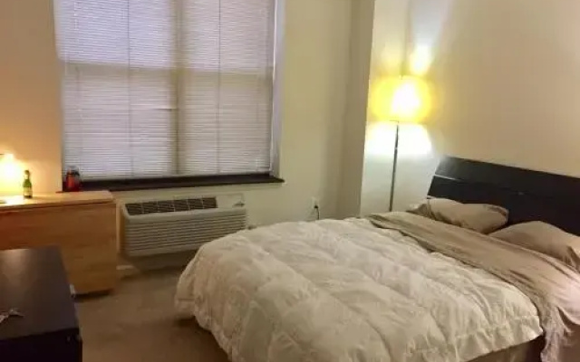 photo 3 of Queen Bdr with private bath 10 min to Manhattan