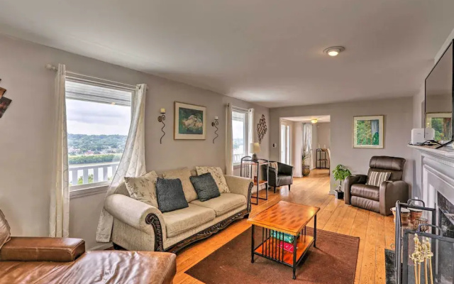 photo 2 of Queen City Home w/ Ohio River View - 3 Mi to Dtwn!