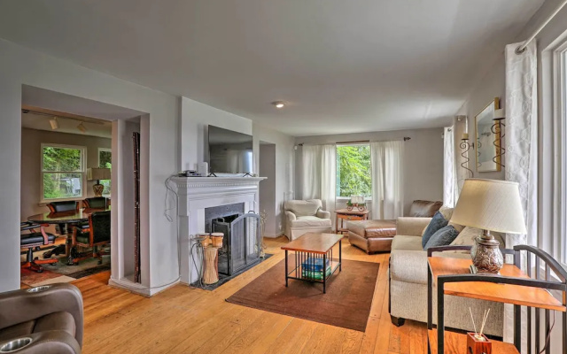 photo 3 of Queen City Home w/ Ohio River View - 3 Mi to Dtwn!